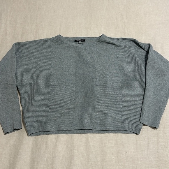Cable & Gauge 3/4 Sleeve Crew Neck Sweater in Heather Grey - Picture 2 of 5
